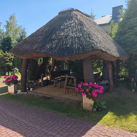 Agrostrzecha Z Ogrodem, Na Jurze Blisko Ogrodzienca Ryczow