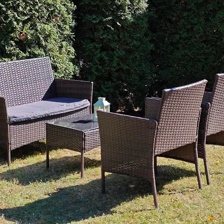 Agrostrzecha Z Ogrodem, Na Jurze Blisko Ogrodzienca Ryczow