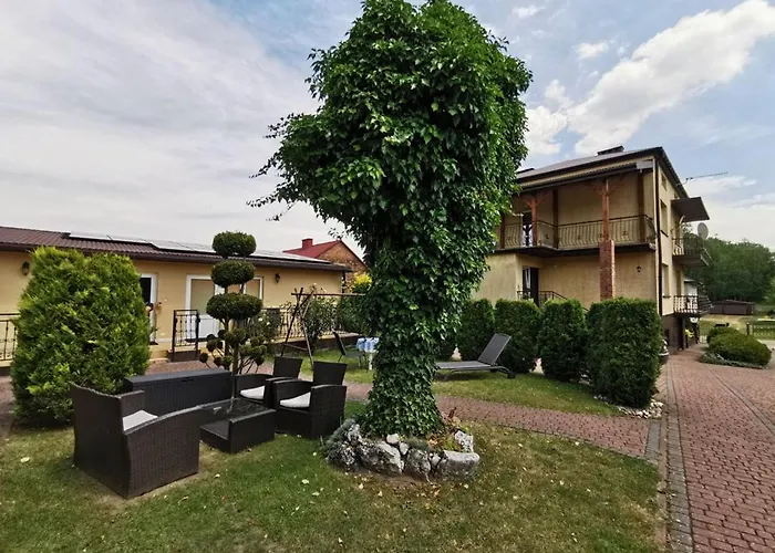 Agrostrzecha בית חווה